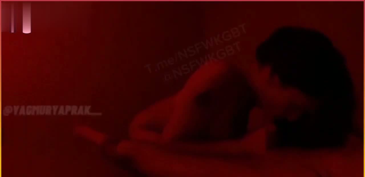 Yağmur Yaprak gizli çekim içine boşalmalı