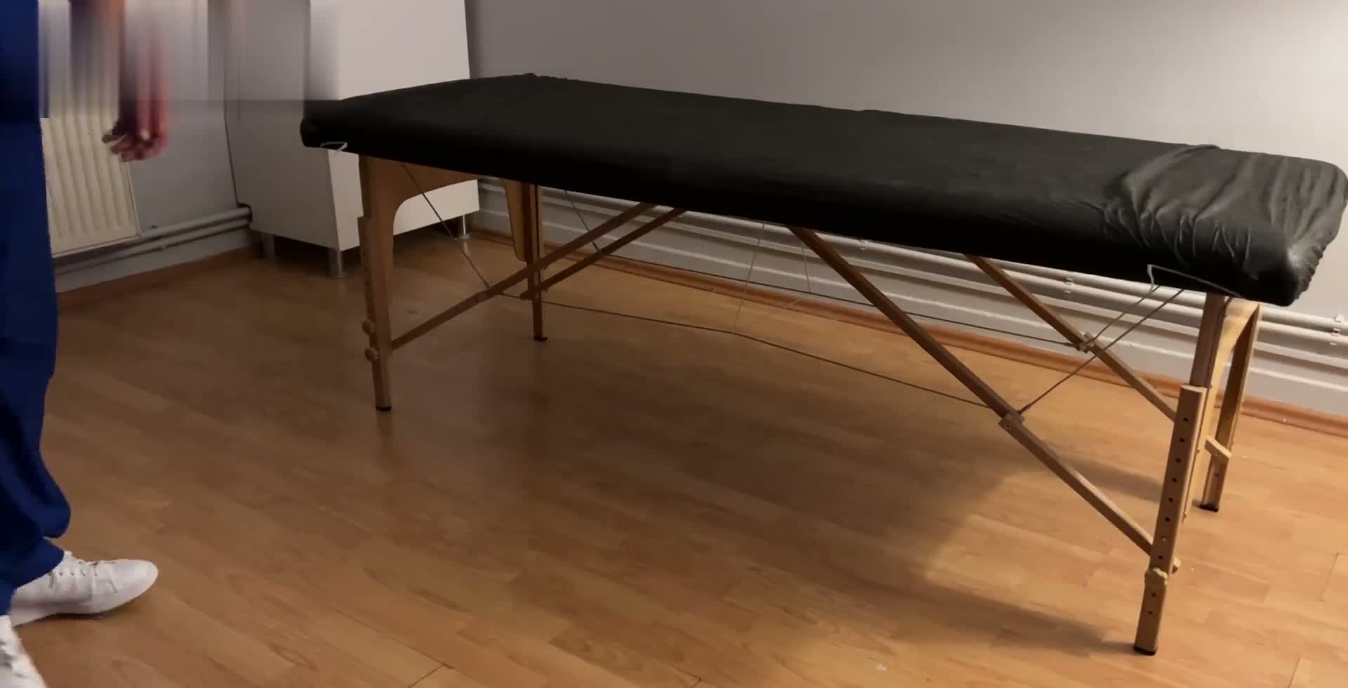 hotwifi_adaa karısına çağırdığı masör sikiyor